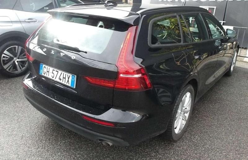 Usata Volvo V60 Business Edition 197 CV (144 kW) 2021 Nero mythos metallizzato Station wagon