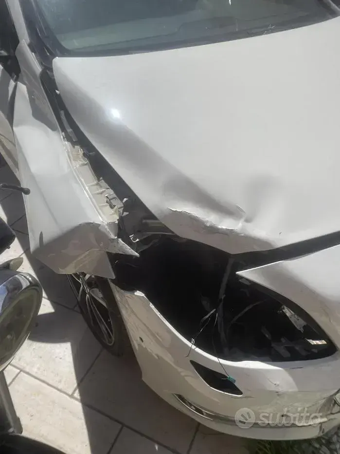 Usata Mercedes B200 136 CV (100 kW) 2012 Utilitaria