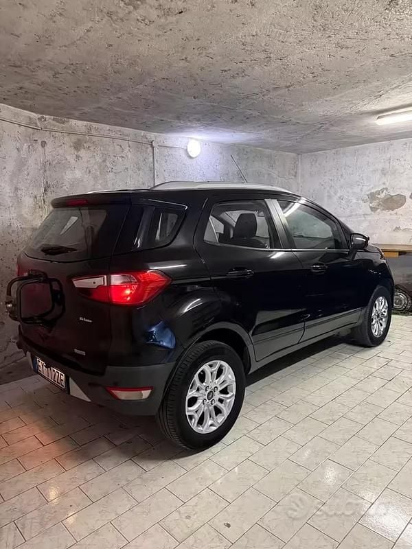 Usata Ford Ecosport Titanium 125 CV (91 kW) 2015 Nero SUV