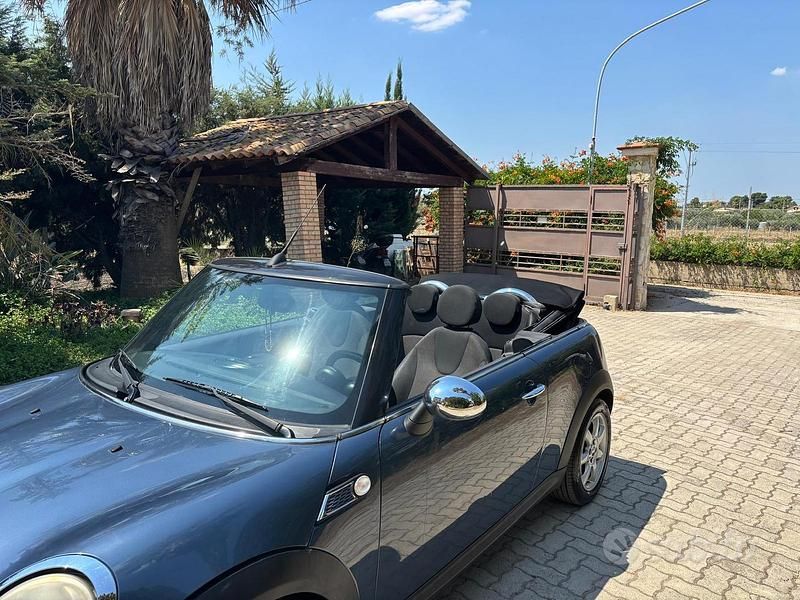 Usata Mini Cooper Cabriolet 122 CV (89 kW) 2010 Cabrio