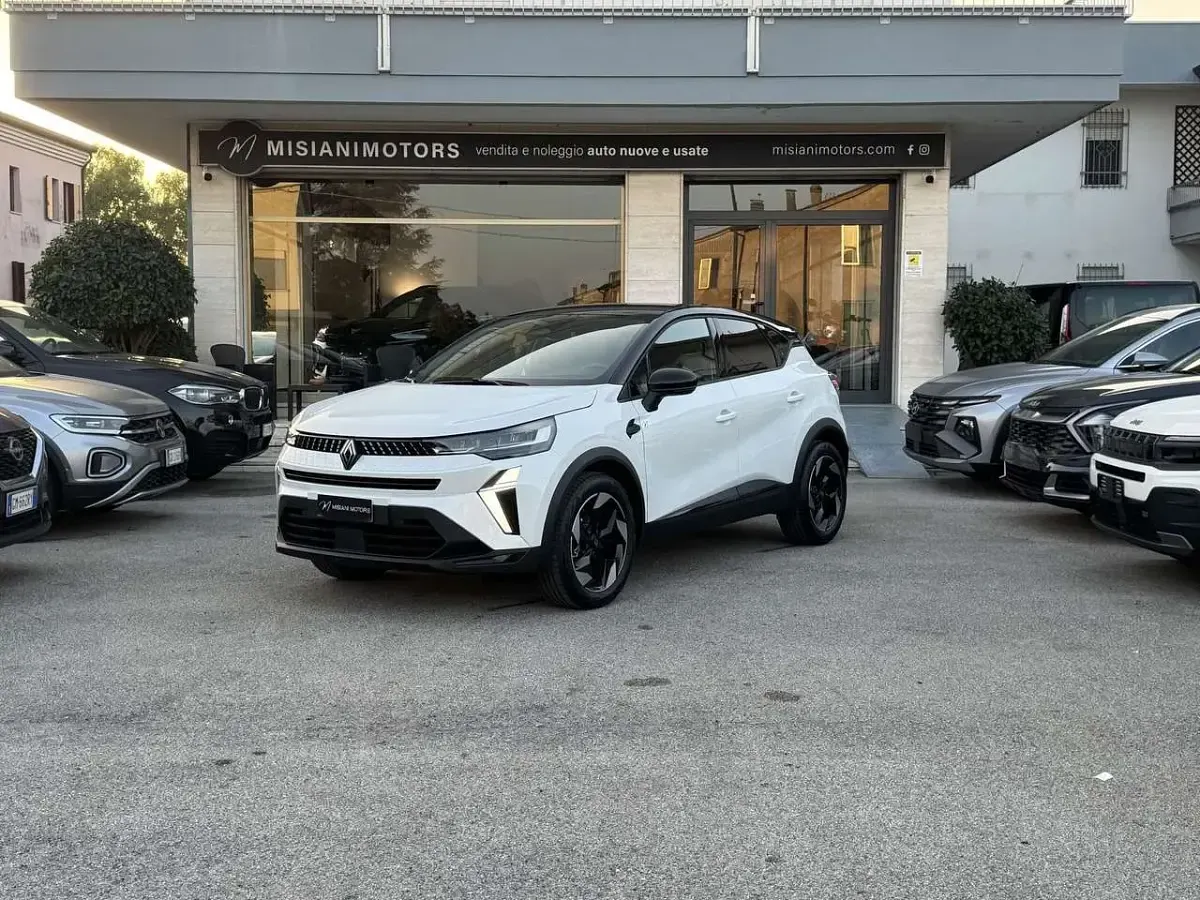 Nuova Renault Captur Techno 122 CV (89 kW) 2026 Bianco SUV