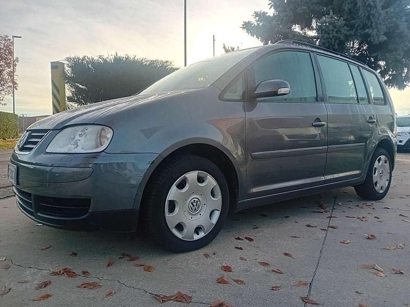 Usata VW Touran Highline 105 CV (77 kW) 2004 Grigio Monovolume