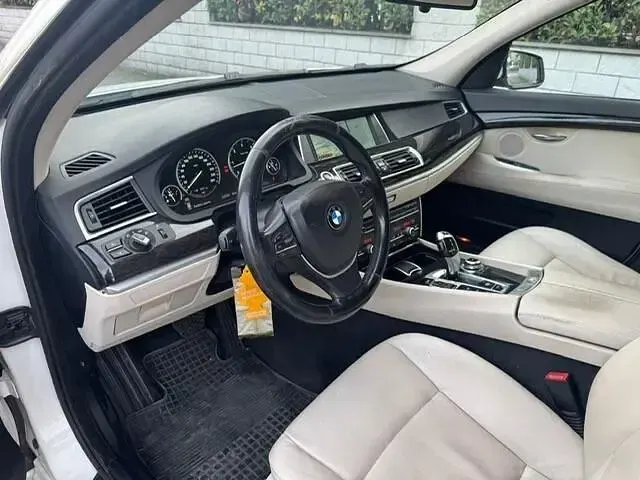 Usata BMW 530 245 CV (180 kW) 2012 Bianco Berlina