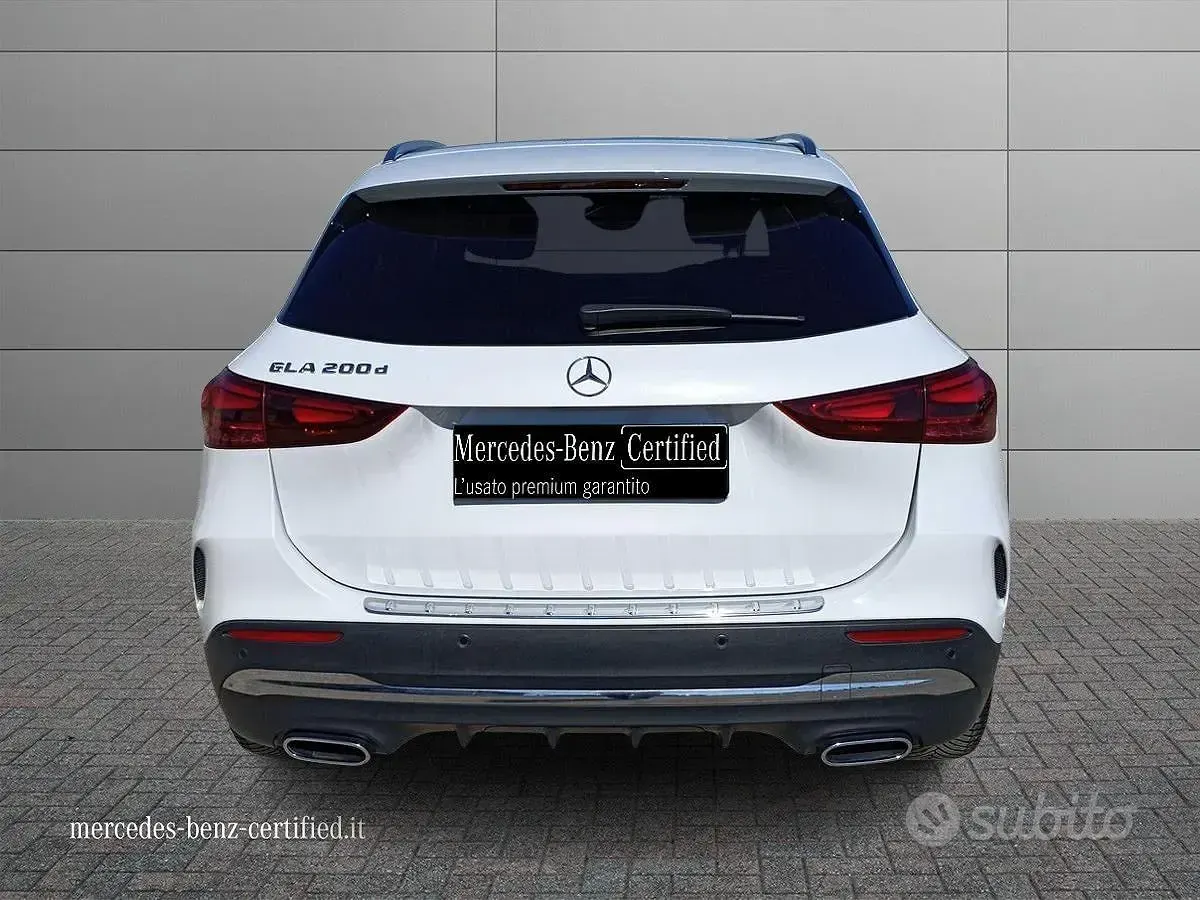 Usata Mercedes GLA200 AMG Line Premium Plus 150 CV (110 kW) 2023 Bianco SUV