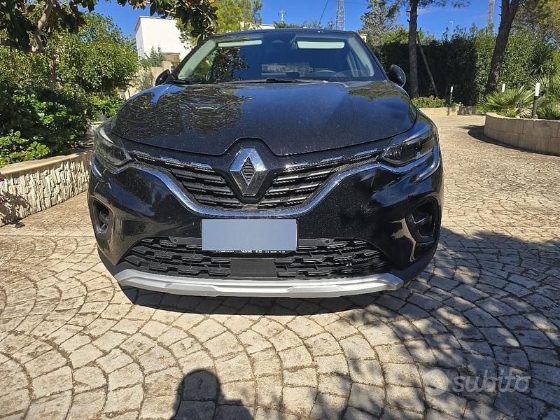 Usata Renault Captur Techno 101 CV (74 kW) 2024 Nero SUV