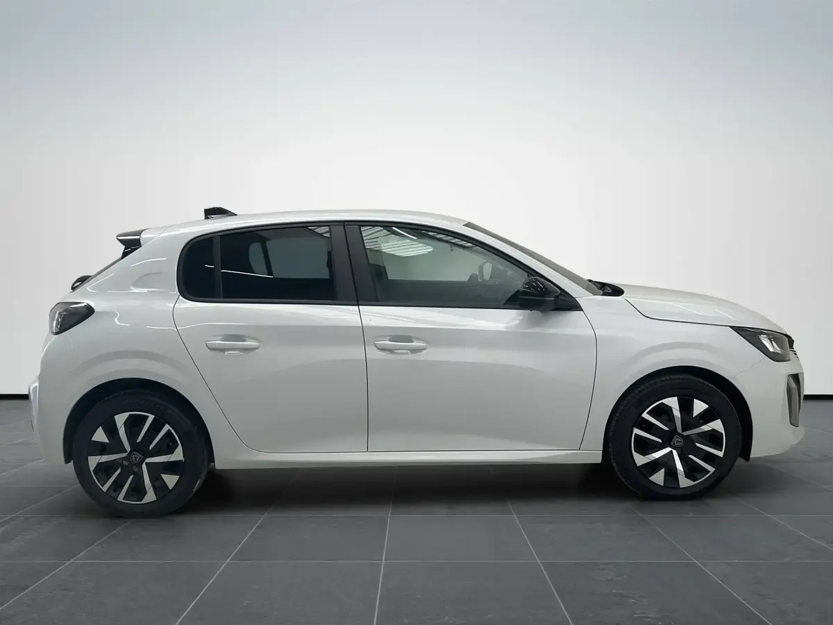 Nuova Peugeot 208 Business-Line 101 CV (74 kW) 2026 Bianco okenite Utilitaria