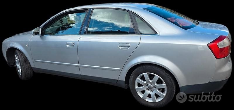 Usata Audi A4 130 CV (95 kW) 2002 Grigio Berlina