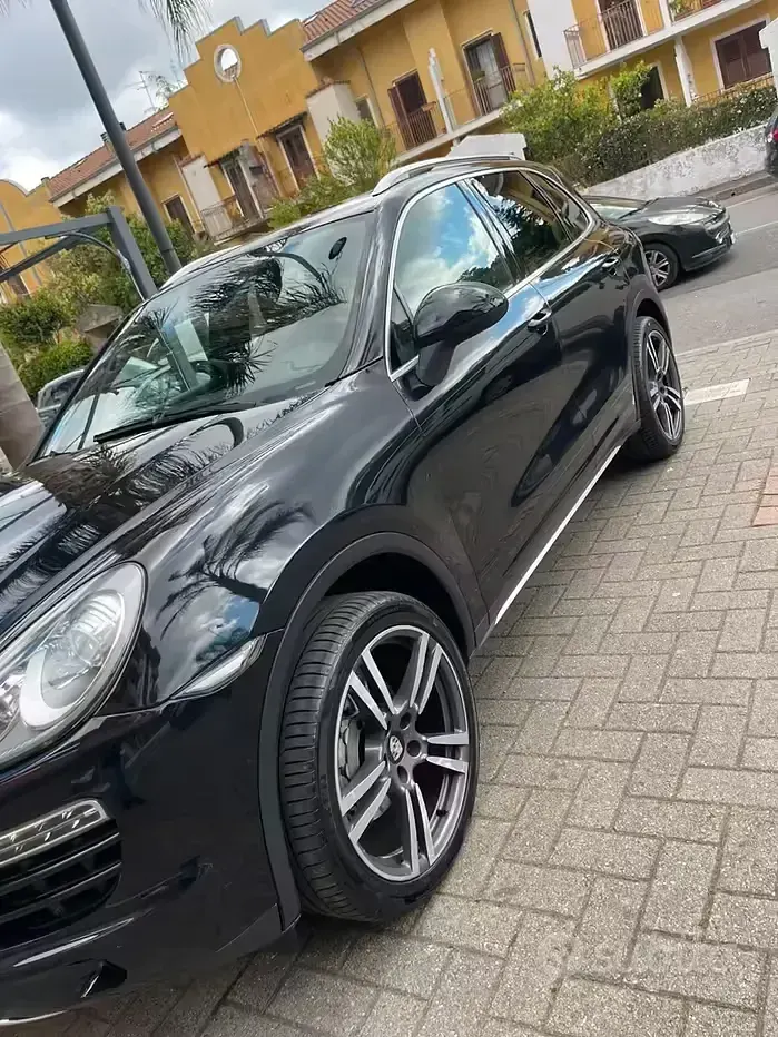 Usata Porsche Cayenne 245 CV (180 kW) 2014 Nero SUV