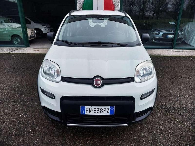 Usata Fiat Panda 4x4 Wild 86 CV (63 kW) 2019 Bianco Utilitaria