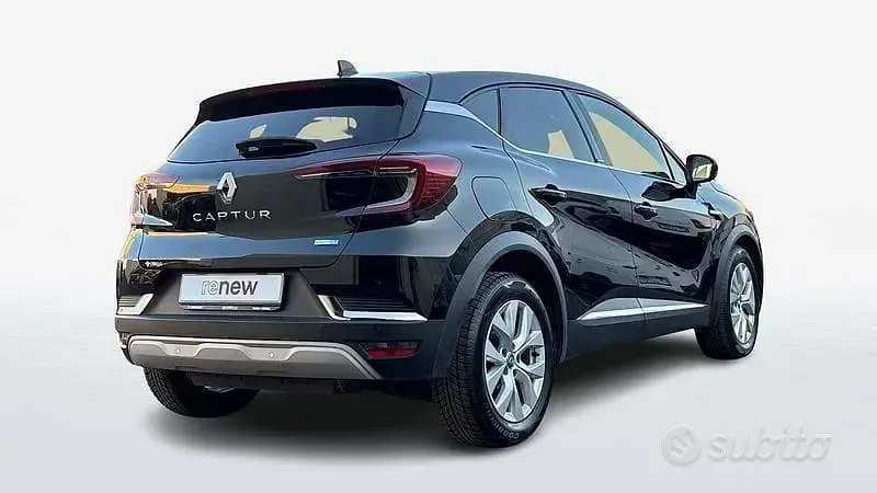 Usata Renault Captur 92 CV (67 kW) 2021 Nero SUV