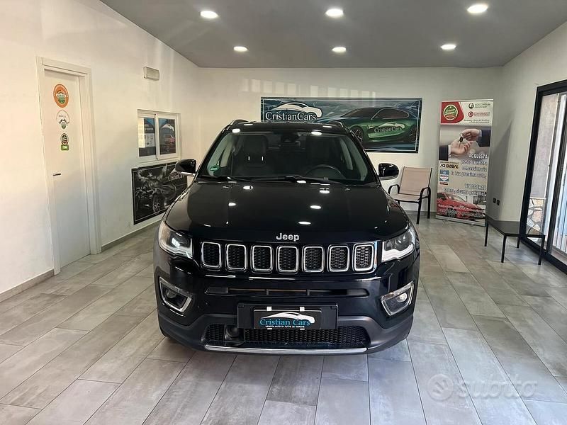 Usata Jeep Compass Limited 140 CV (102 kW) 2017 Nero SUV