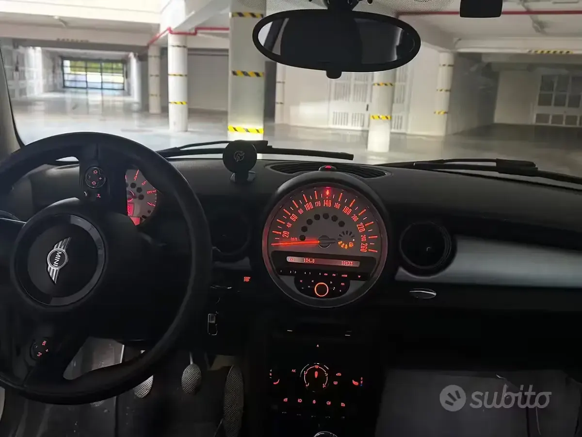 Usata Mini ONE 90 CV (66 kW) 2013 Utilitaria