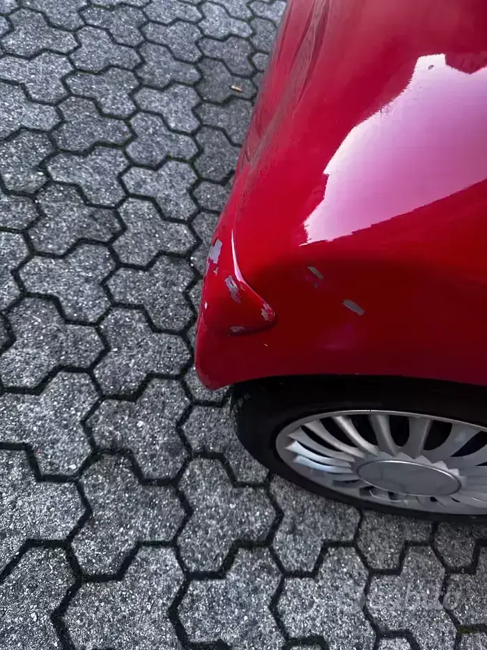 Usata Toyota Aygo 68 CV (50 kW) 2013 Rosso Utilitaria