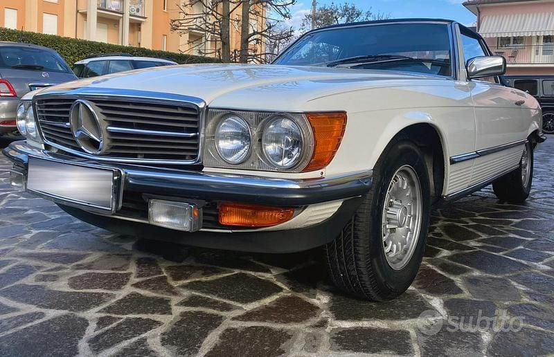 Usata Mercedes SL380 204 CV (150 kW) 1983 Bianco Cabrio