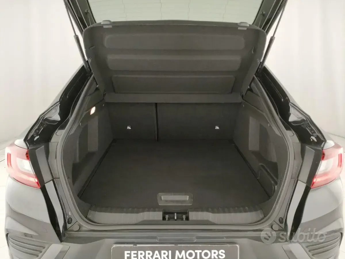 Usata Renault Arkana Engineered 94 CV (69 kW) 2023 Nero SUV