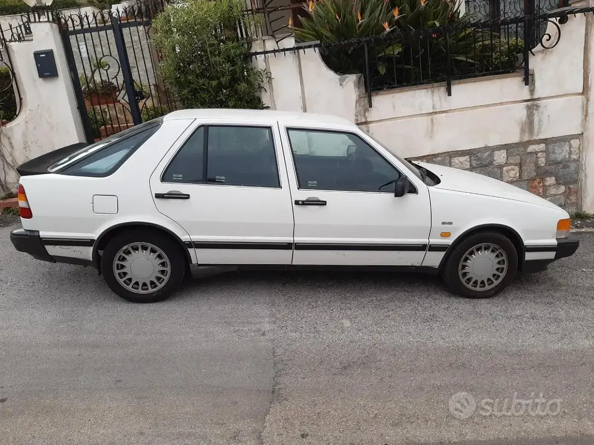 Usata Saab 9000 135 CV (99 kW) 1989 Bianco Berlina