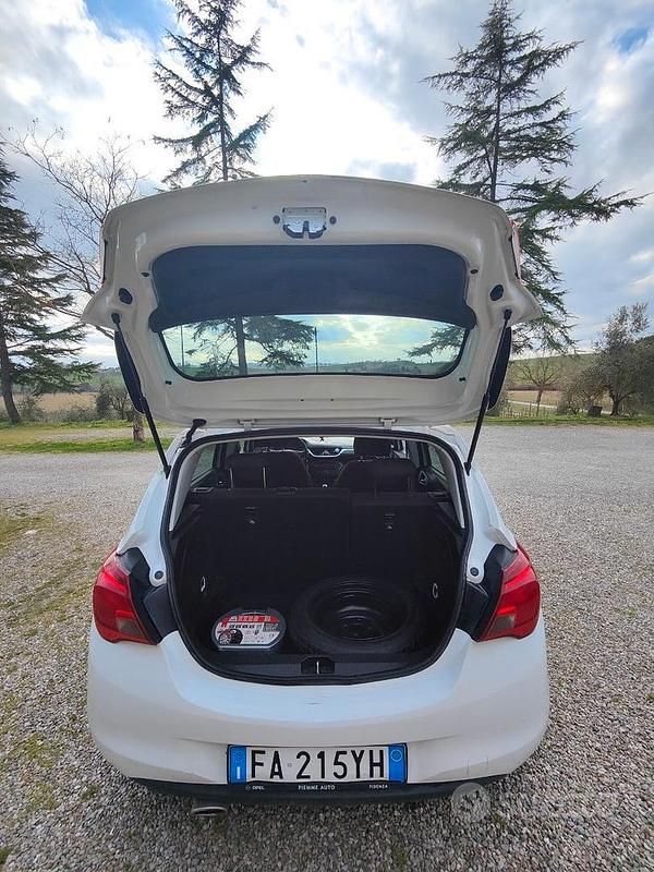 Usata Opel Corsa 90 CV (66 kW) 2015 Bianco Utilitaria