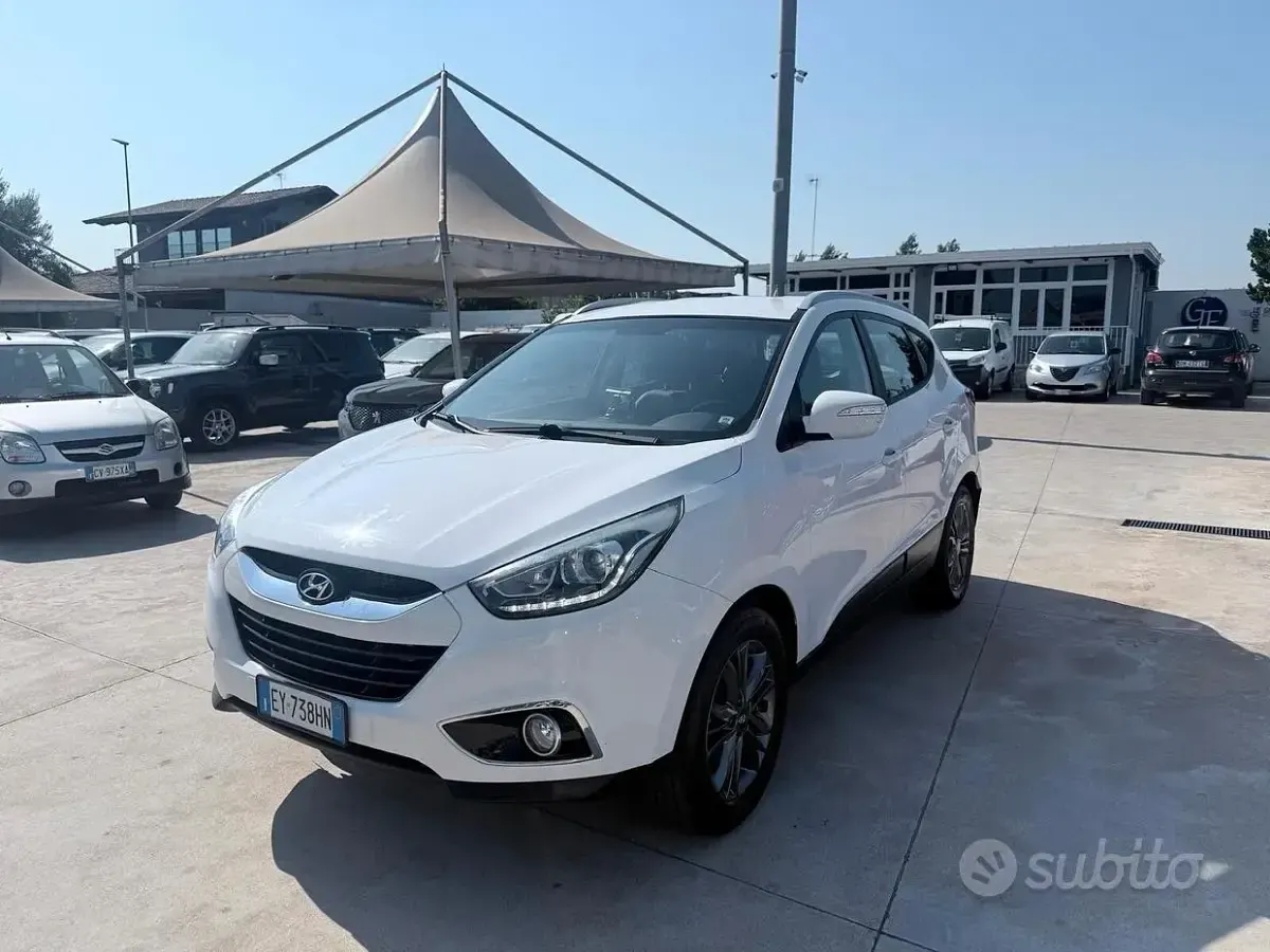 Usata Hyundai ix35 Xpossible 116 CV (85 kW) 2015 Bianco SUV