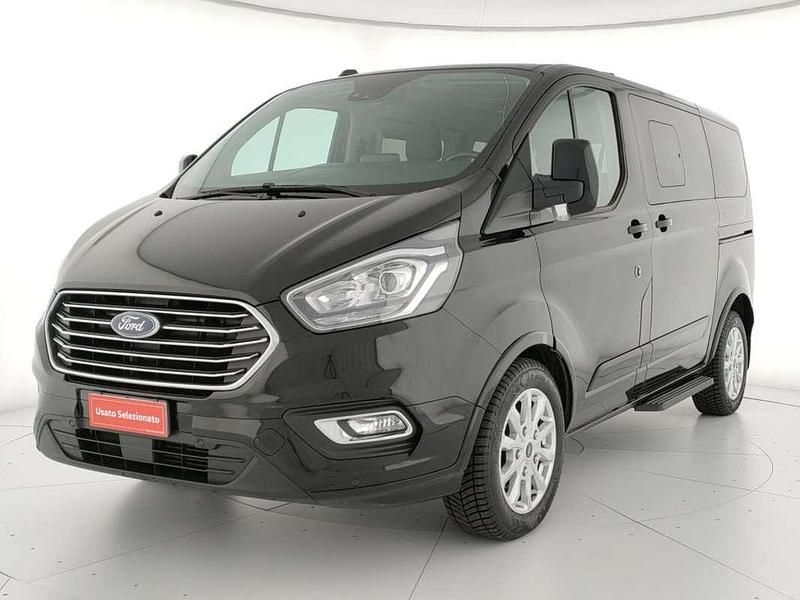 Usata Ford Tourneo Custom Titanium 131 CV (96 kW) 2021 Nero Furgone