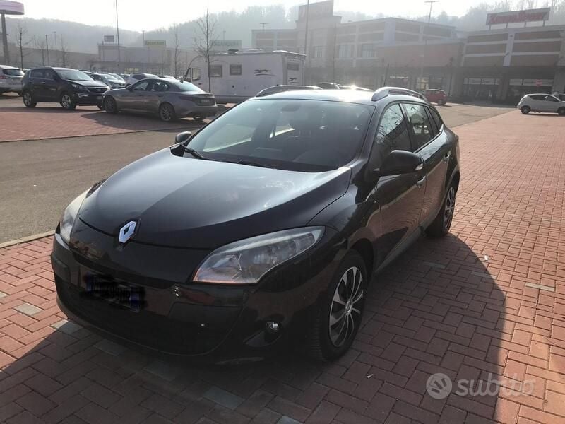 Nero Usata 2010 Renault Mégane GrandTour Station wagon | 3100 € (Super prezzo) - Immagine 1/4