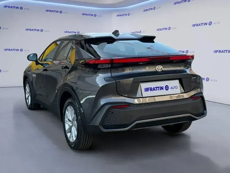 Nuova Toyota C-HR Active 140 CV (102 kW) 2026 Dark grey [1g3]  metallizzato SUV