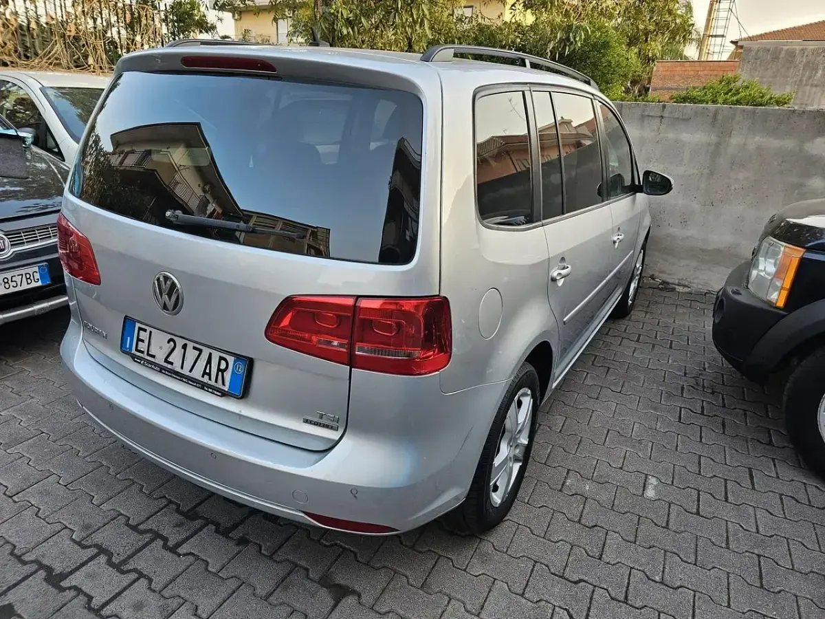 Usata VW Touran Comfortline 149 CV (109 kW) 2012 Argento Monovolume