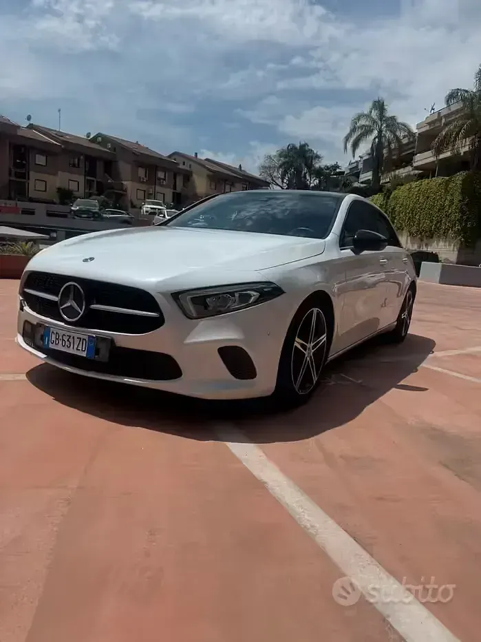 Usata Mercedes A180 136 CV (100 kW) 2020 Bianco Berlina