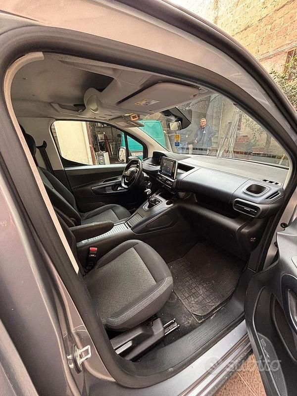 Usata Peugeot Rifter 2022 Grigio Monovolume