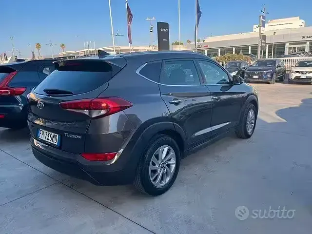 Usata Hyundai Tucson Xpossible 116 CV (85 kW) 2017 Marrone SUV