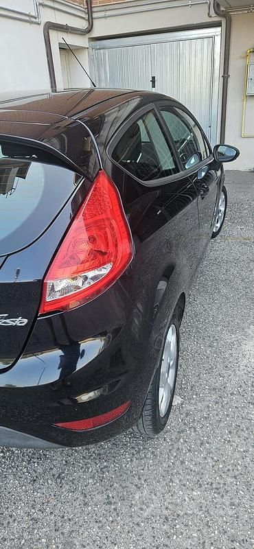 Usata Ford Fiesta 2011 Berlina