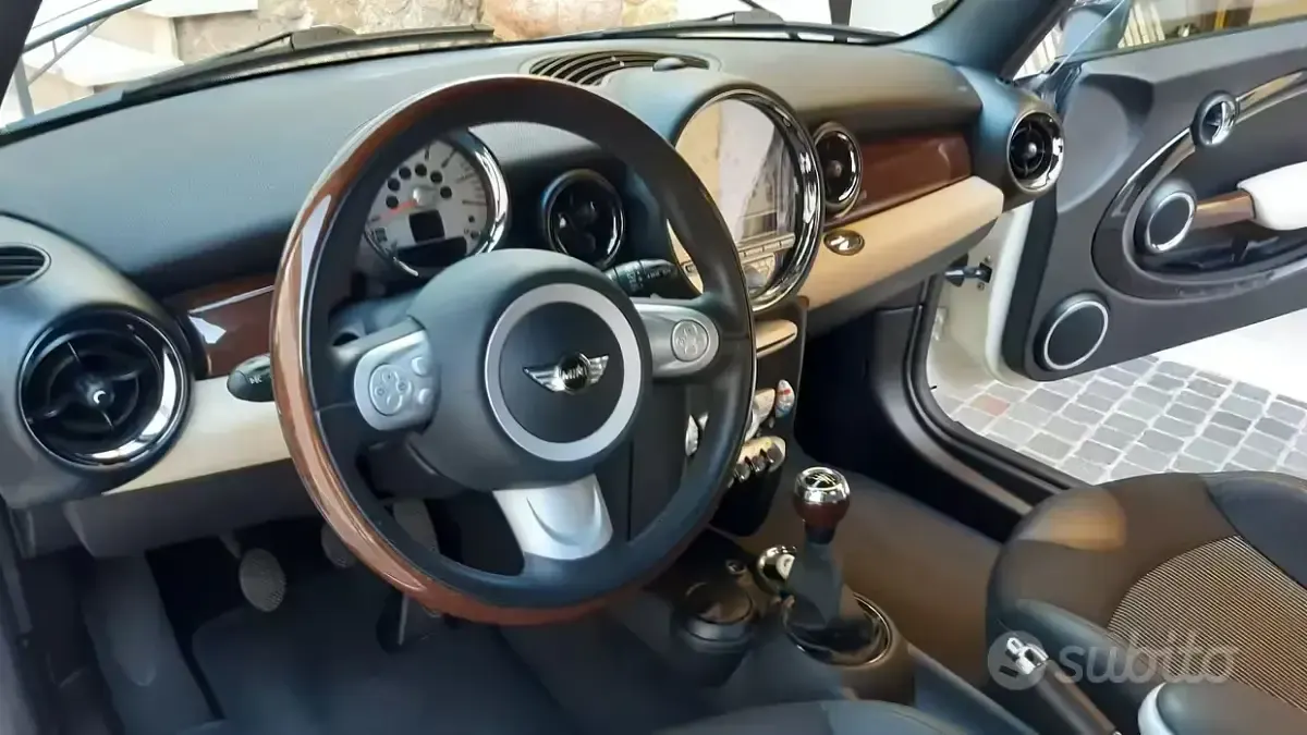 Usata Mini Cooper 116 CV (85 kW) 2009 Bianco Utilitaria