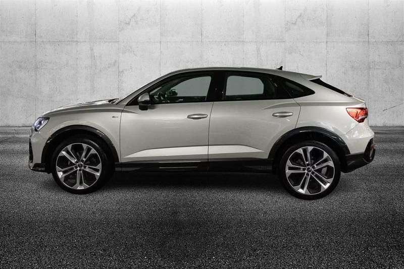 Usata Audi Q3 S-Line 150 CV (110 kW) 2023 Argento metallizzato SUV