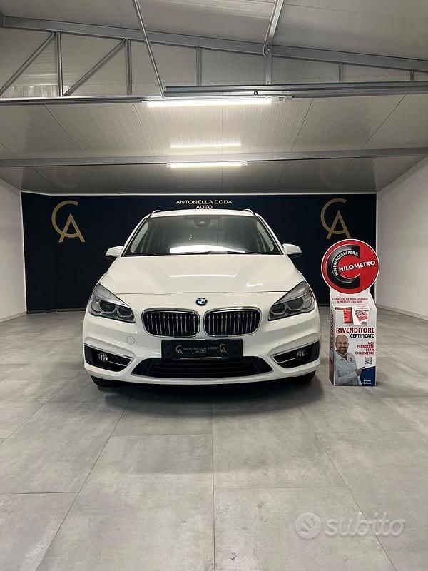 Bianco Usata 2015 BMW 220 Luxury Line Station wagon | 16.900 € - Immagine 1/4