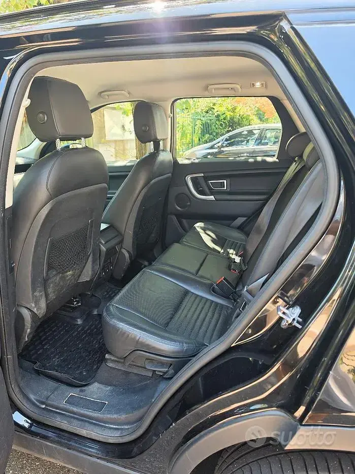 Usata Land Rover Discovery 241 CV (177 kW) 2019 Nero SUV