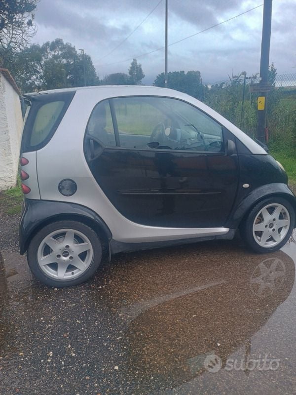 Usata Smart ForTwo Coupé 45 CV (33 kW) 2003 Nero Coupé