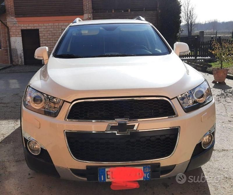 Usata Chevrolet Captiva LTZ 184 CV (135 kW) 2012 Bianco SUV