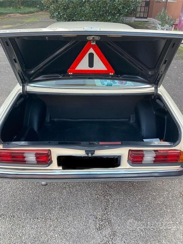 Usata Mercedes 200 1970 Berlina