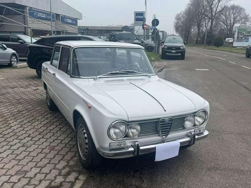 Usata Alfa Romeo Giulia Super 90 CV (66 kW) 1965 Bianco Utilitaria