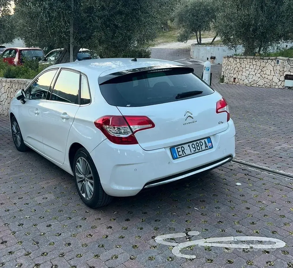 Usata Citroën C4 92 CV (67 kW) 2013 Bianco Berlina
