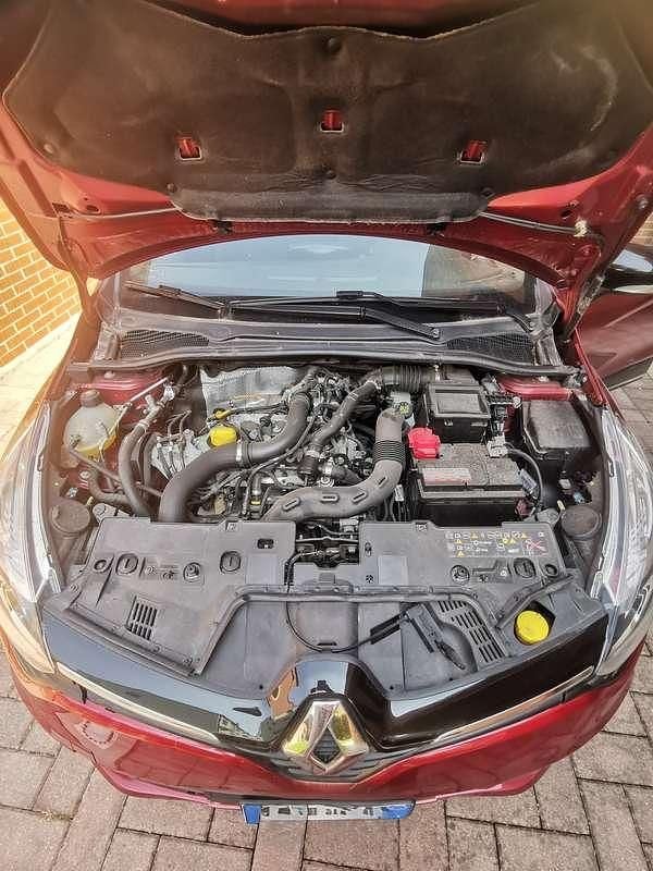Usata Renault Clio GrandTour Life 90 CV (66 kW) 2019 Rosso Station wagon