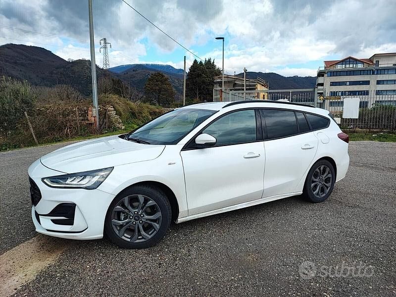 Usata Ford Focus Titanium S 115 CV (84 kW) 2022 Bianco Station wagon