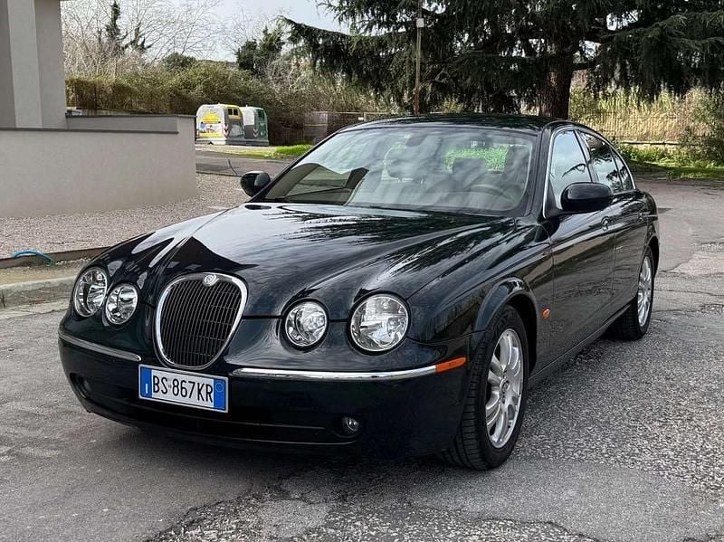 Usata Jaguar S-Type Executive 207 CV (152 kW) 2005 Verde inglese Berlina