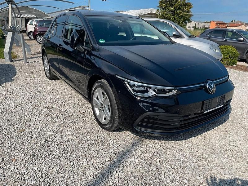 Usata VW Golf VIII 150 CV (110 kW) 2022 Nero Berlina