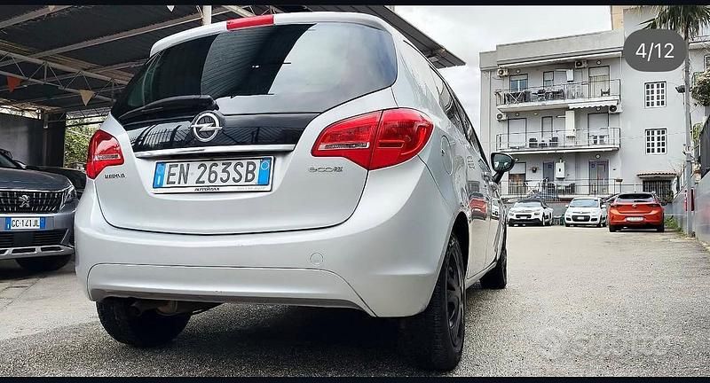 Usata Opel Meriva Cosmo 95 CV (69 kW) 2012 Grigio Monovolume