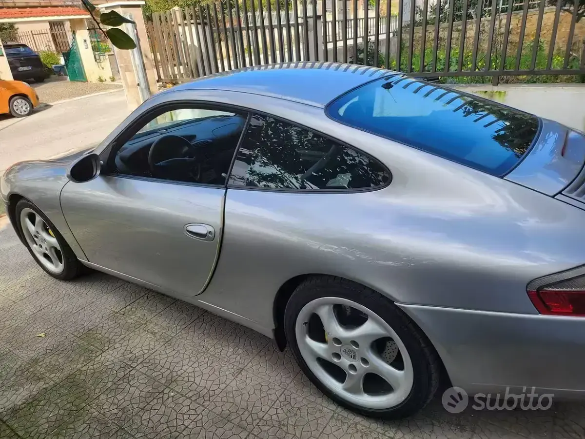 Usata Porsche 991 300 CV (220 kW) 1997 Grigio Coupé