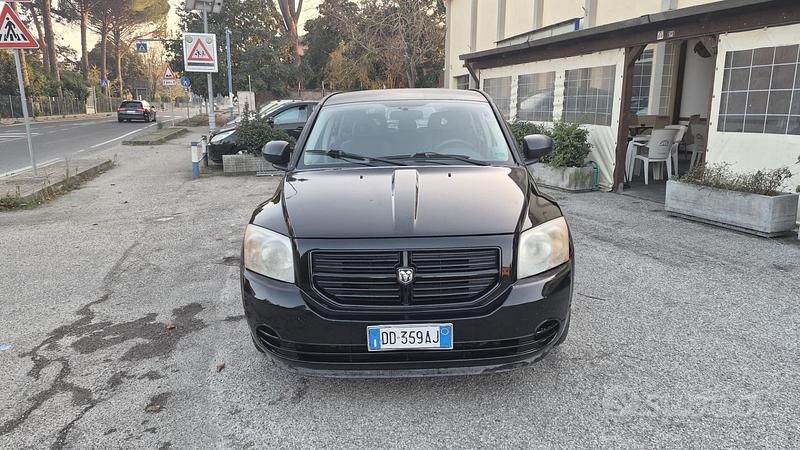 Usata Dodge Caliber SXT 140 CV (102 kW) 2006 Nero Utilitaria
