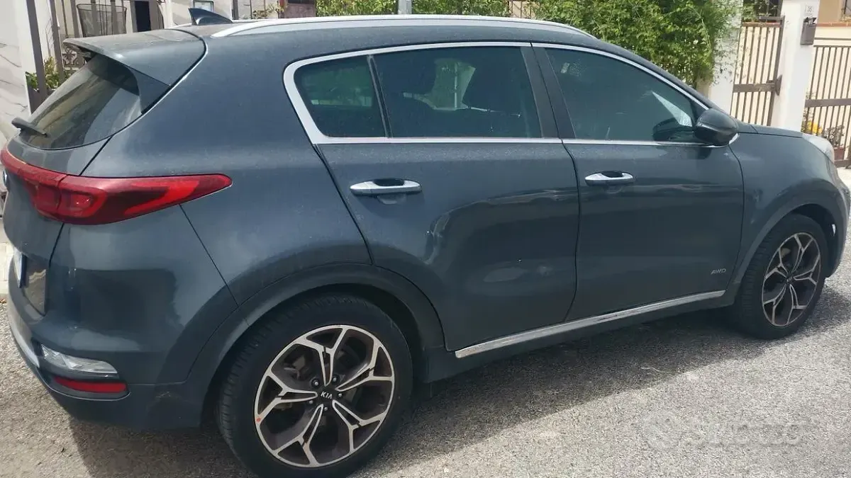 Usata Kia Sportage 136 CV (100 kW) 2019 Grigio SUV