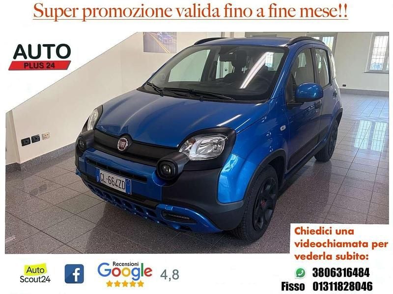 Usata Fiat Panda Cross Cross 69 CV (50 kW) 2023 Blu/azzurro Utilitaria