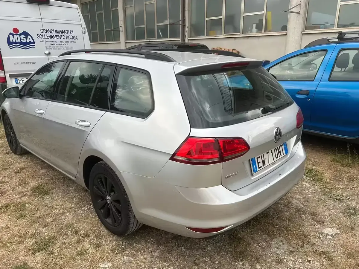 Usata VW Golf VII Highline 110 CV (80 kW) 2014 Grigio Station wagon