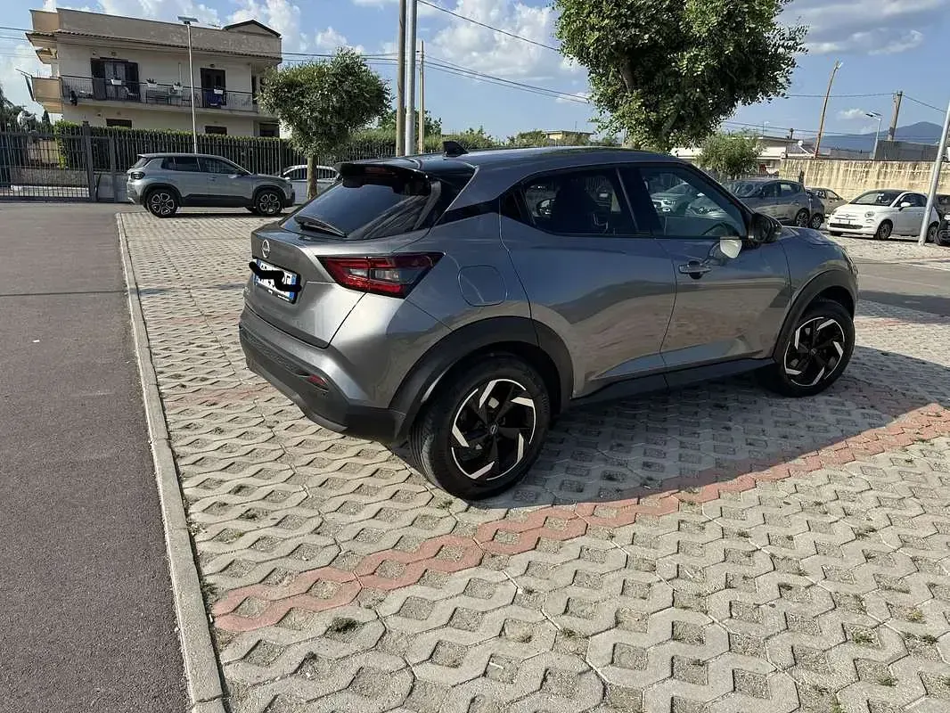 Usata Nissan Juke N-Connecta 114 CV (83 kW) 2023 Grigio SUV